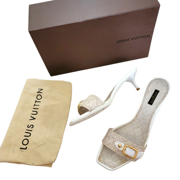 Louis Vuitton Vintage Monogram Sandals Kitten Heels White Leather Mules 9 39 - Picture 13 of 13